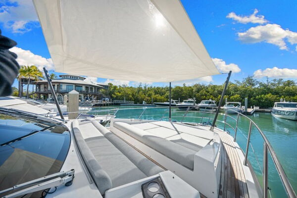 59ft Azimut Yacht For Sale