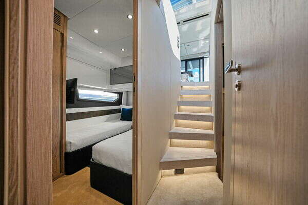 Azimut S6 Yacht For Sale