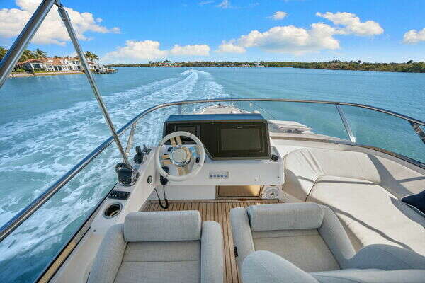 Azimut S6 Yacht For Sale