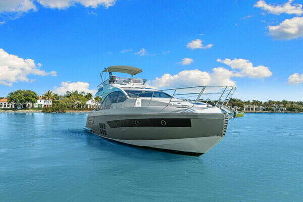 Azimut S6 Yacht For Sale