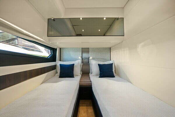 Azimut S6 Yacht For Sale