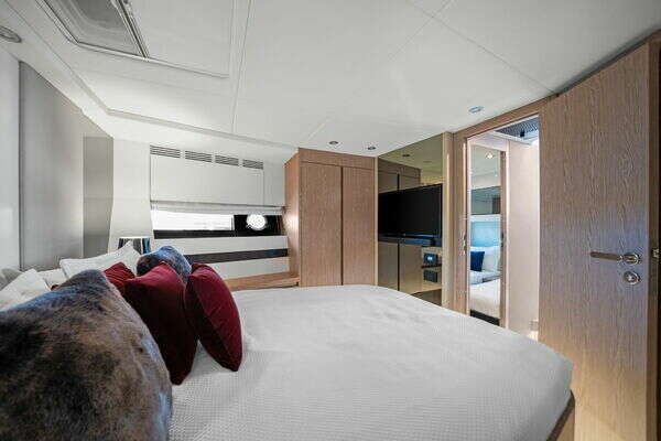 Azimut S6 Yacht For Sale