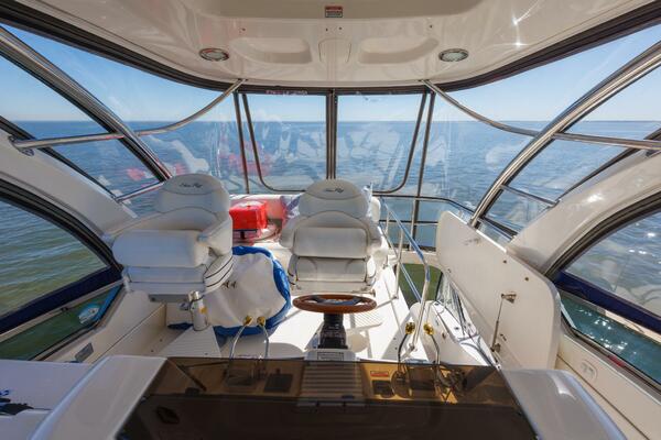 2006 52 Sea Ray Sedan Bridge Zoe Grace Flybridge (4)