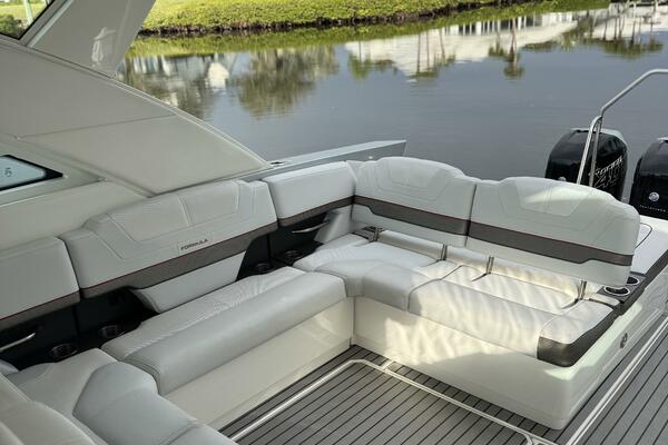 43ft Formula Yacht For Sale