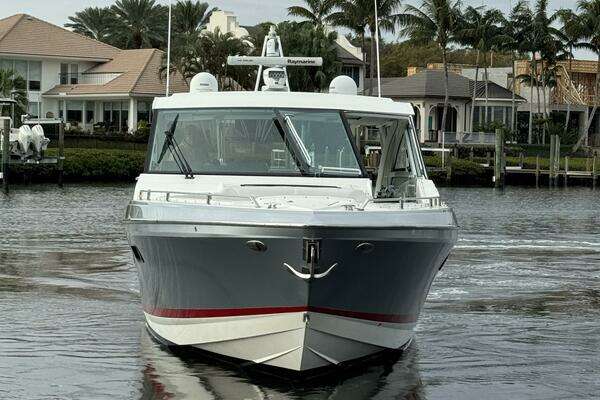Formula 430 Super Sport Crossover Yacht For Sale
