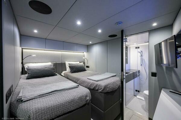 Sunreef 60 NERO- Forward Starboard Guest Cabin