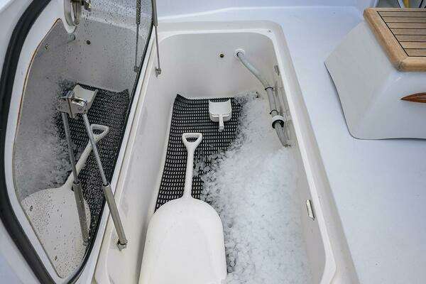 Hatteras GT63 Yacht For Sale