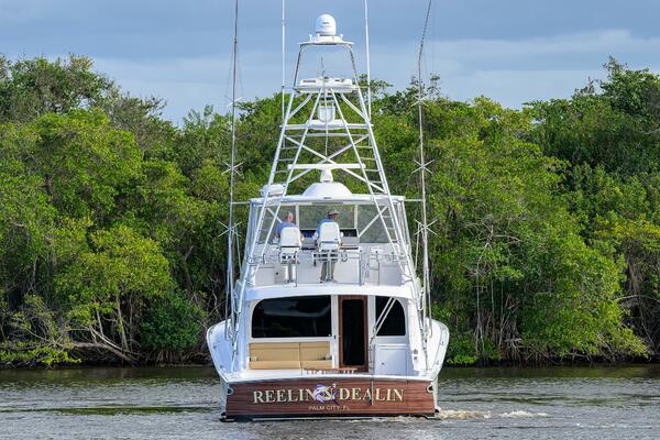 Hatteras 63 Reelin N Dealin - Exterior Profile