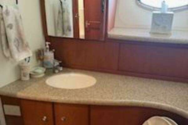 Silverton 42 Convertible Yacht For Sale