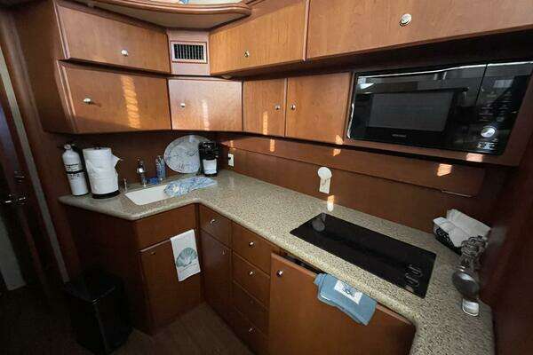 Silverton 42 Convertible Yacht For Sale