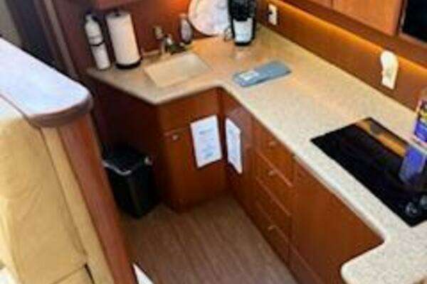 Silverton 42 Convertible Yacht For Sale