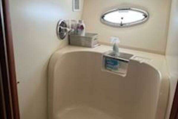 Silverton 42 Convertible Yacht For Sale