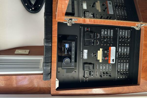 LAST ONE II 29ft Wellcraft Yacht For Sale