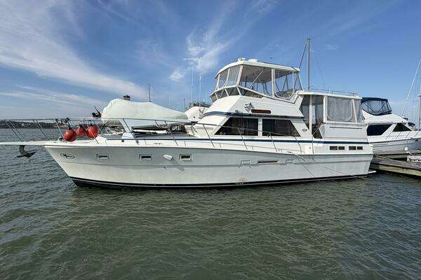 Photo of the 1987 Viking 44 Motor Yacht "Frayed Knot"