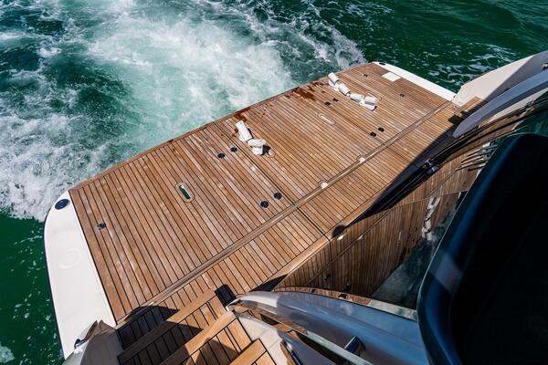 64ft Absolute Yacht For Sale