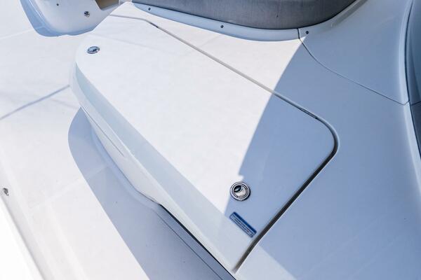 64ft Absolute Yacht For Sale