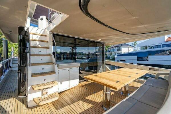 64ft Absolute Yacht For Sale