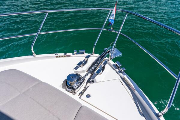 64ft Absolute Yacht For Sale