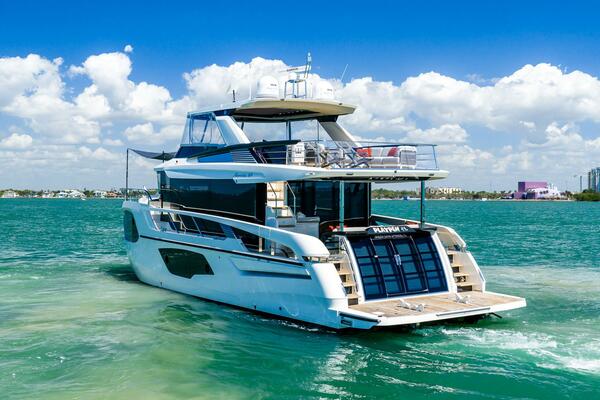 64ft Absolute Yacht For Sale