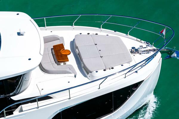 64ft Absolute Yacht For Sale