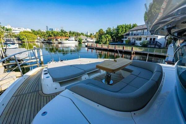 64ft Absolute Yacht For Sale