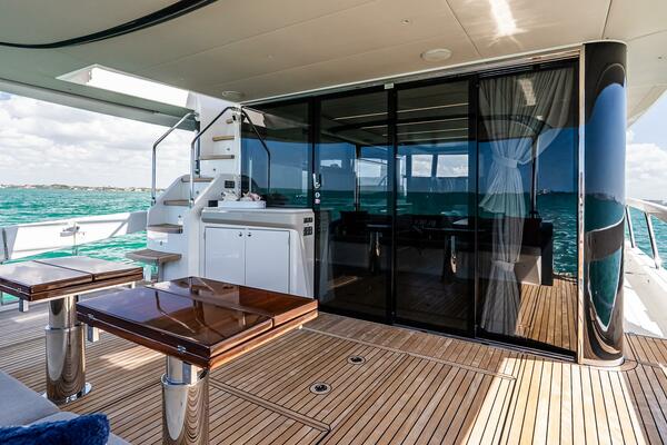 64ft Absolute Yacht For Sale