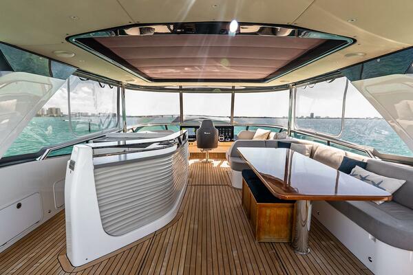 64ft Absolute Yacht For Sale