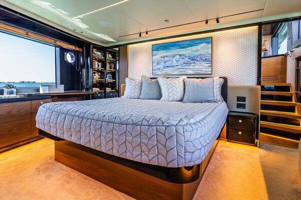 64ft Absolute Yacht For Sale