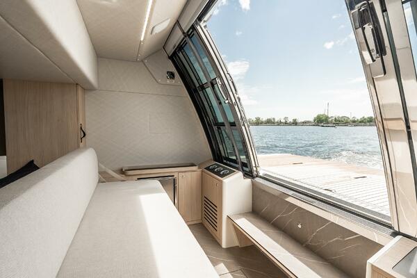 64ft Absolute Yacht For Sale