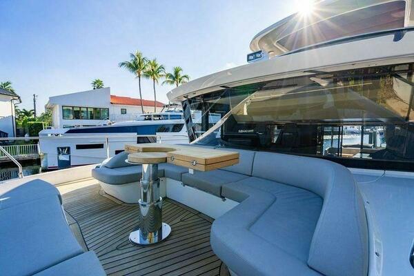 64ft Absolute Yacht For Sale