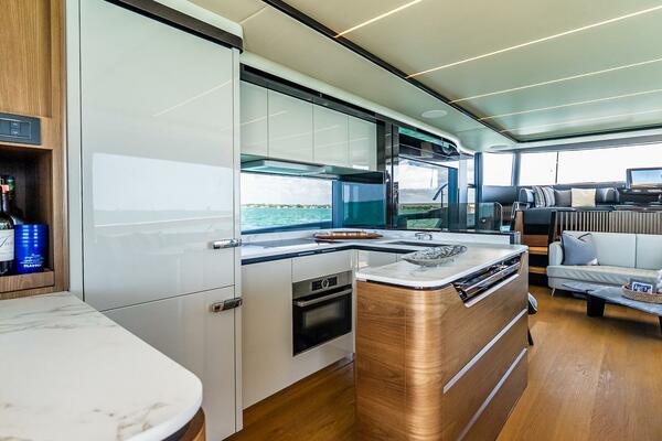 64ft Absolute Yacht For Sale