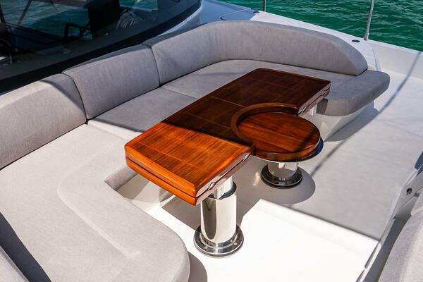 64ft Absolute Yacht For Sale