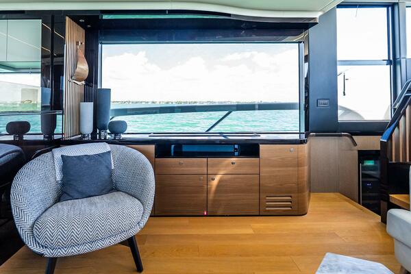64ft Absolute Yacht For Sale