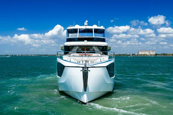 64ft Absolute Yacht For Sale