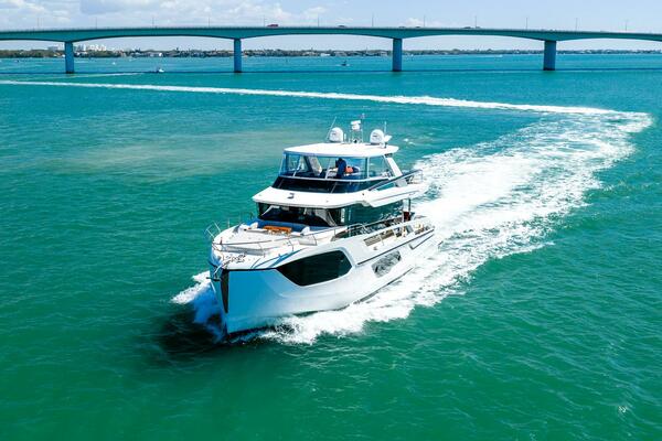 64ft Absolute Yacht For Sale