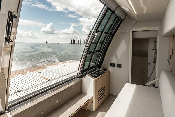 64ft Absolute Yacht For Sale