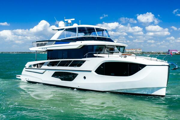 64ft Absolute Yacht For Sale
