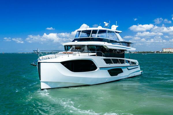 64ft Absolute Yacht For Sale