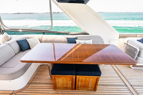 64ft Absolute Yacht For Sale