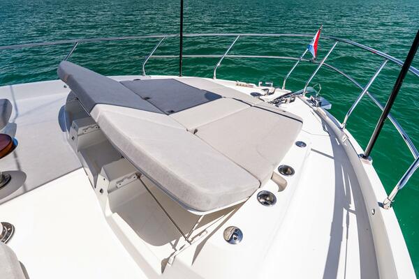 64ft Absolute Yacht For Sale