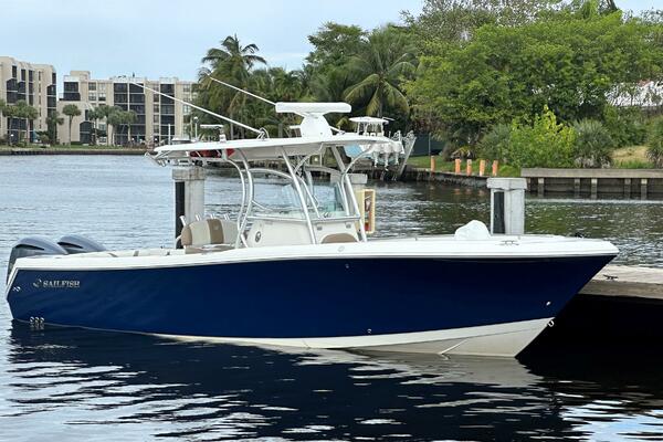 2013 Sailfish 290 CC