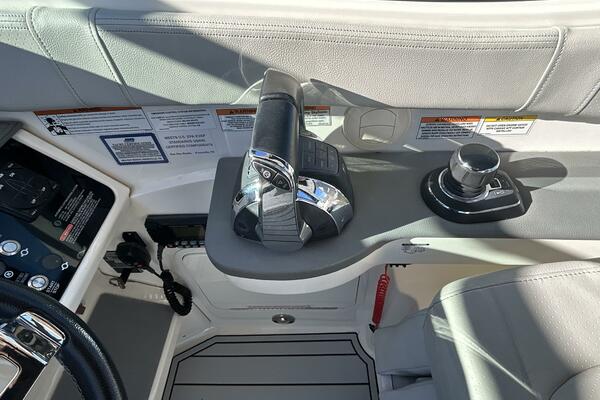 32ft Sea Ray Yacht For Sale