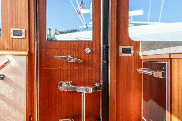 Ocean Alexander 65 PILOTHOUSE Yacht For Sale