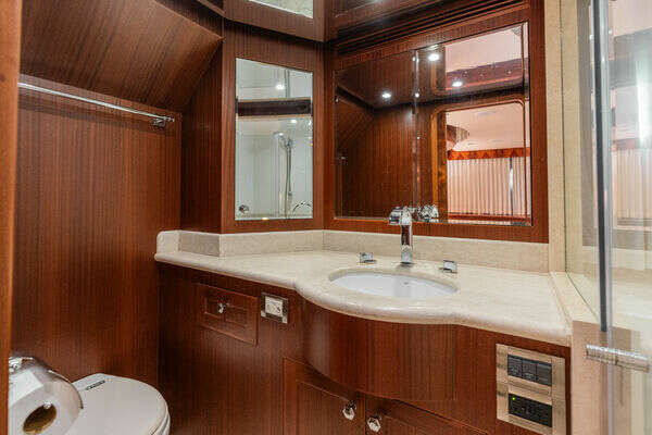 Ocean Alexander 65 PILOTHOUSE Yacht For Sale