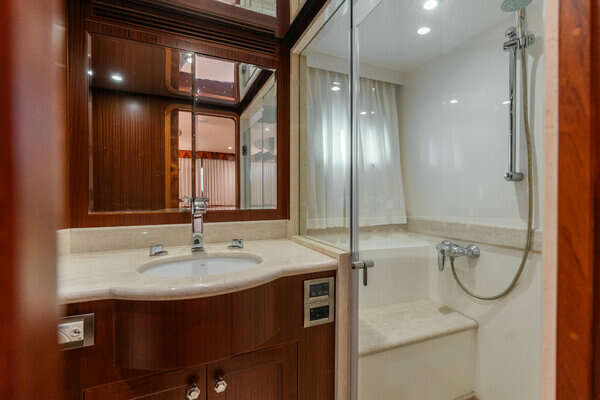 Ocean Alexander 65 PILOTHOUSE Yacht For Sale