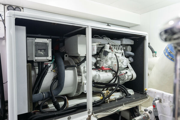 69ft Ocean Alexander Yacht For Sale