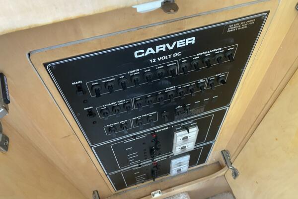 37ft Carver Yacht For Sale