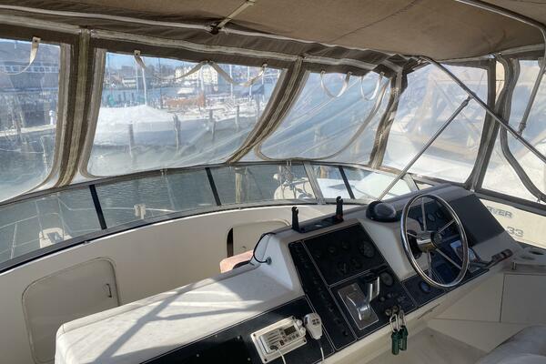 37ft Carver Yacht For Sale