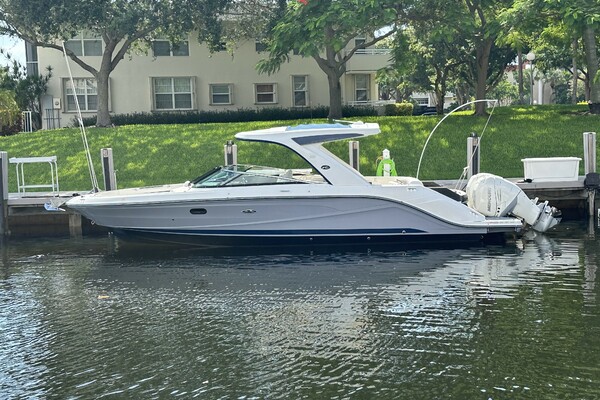 2018 Sea Ray SLX 310