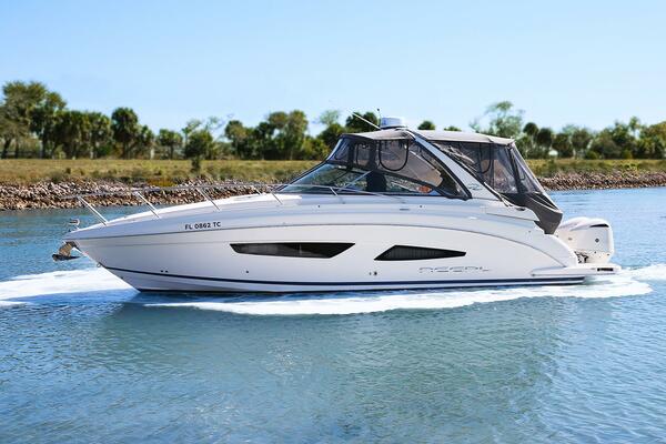 33ft Regal Yacht For Sale